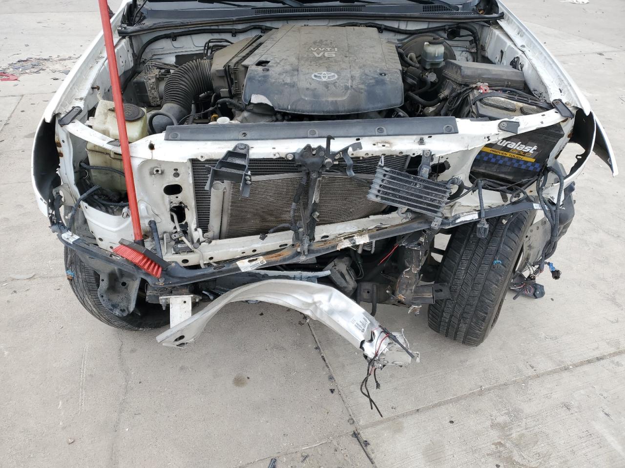 2009 Toyota Tacoma - Image 13