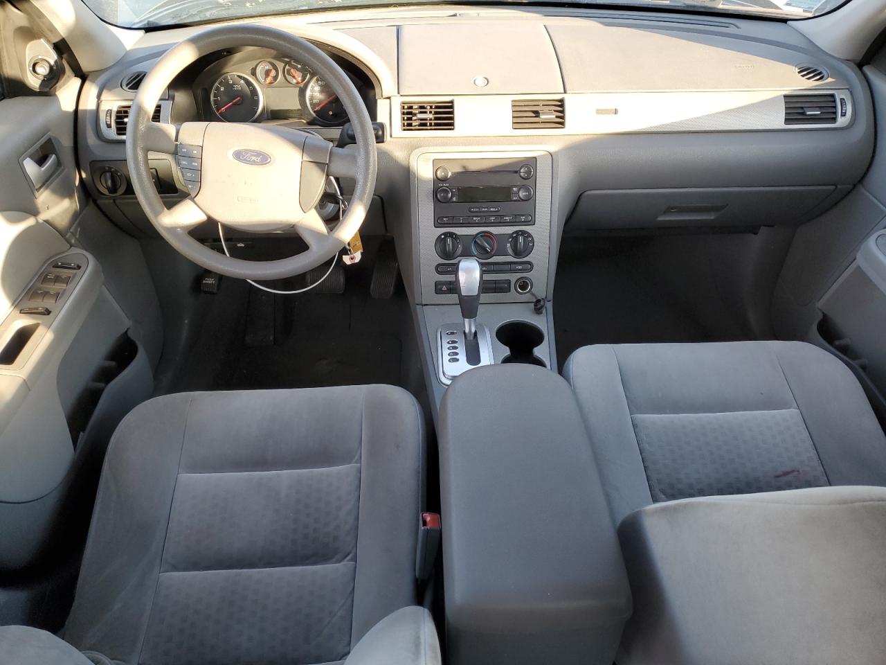 2006 Ford Five Hundred - Image 8