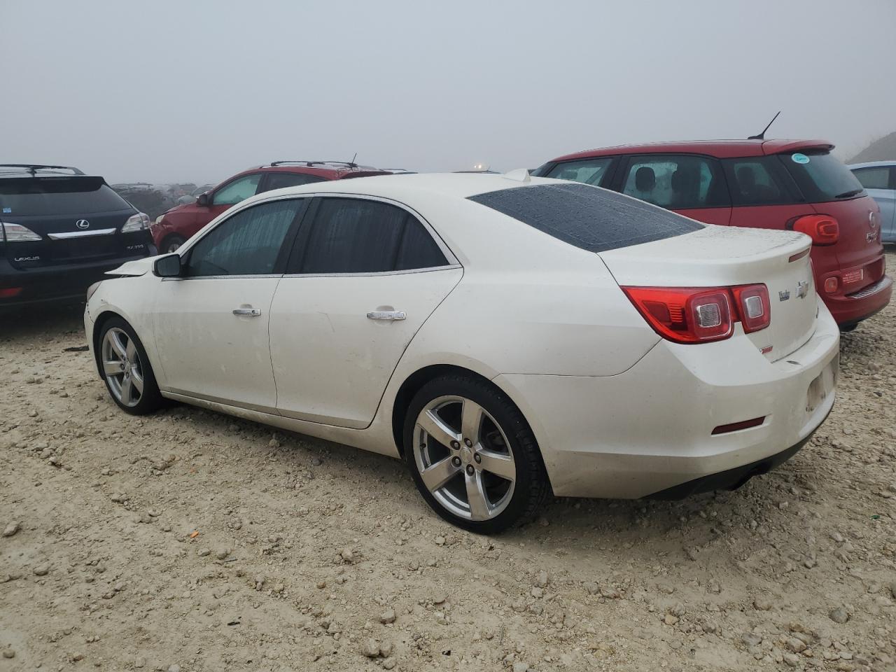 2014 Chevrolet Malibu - Image 2
