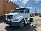 2005 Freightliner Conventional Columbia იყიდება Hillsborough-ში, NJ - Normal Wear