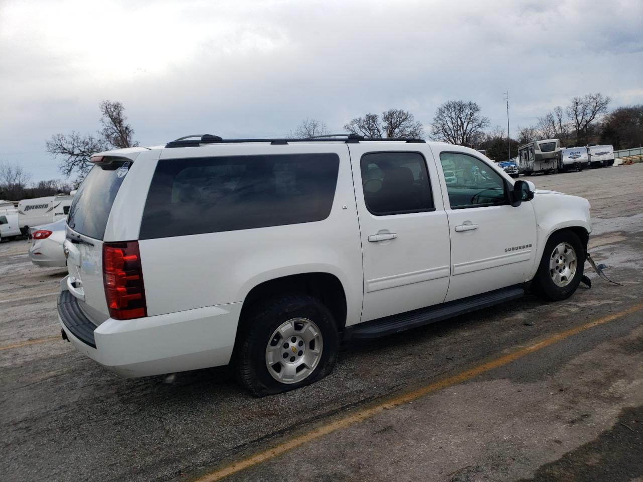 2013 Chevrolet Suburban - Image 3