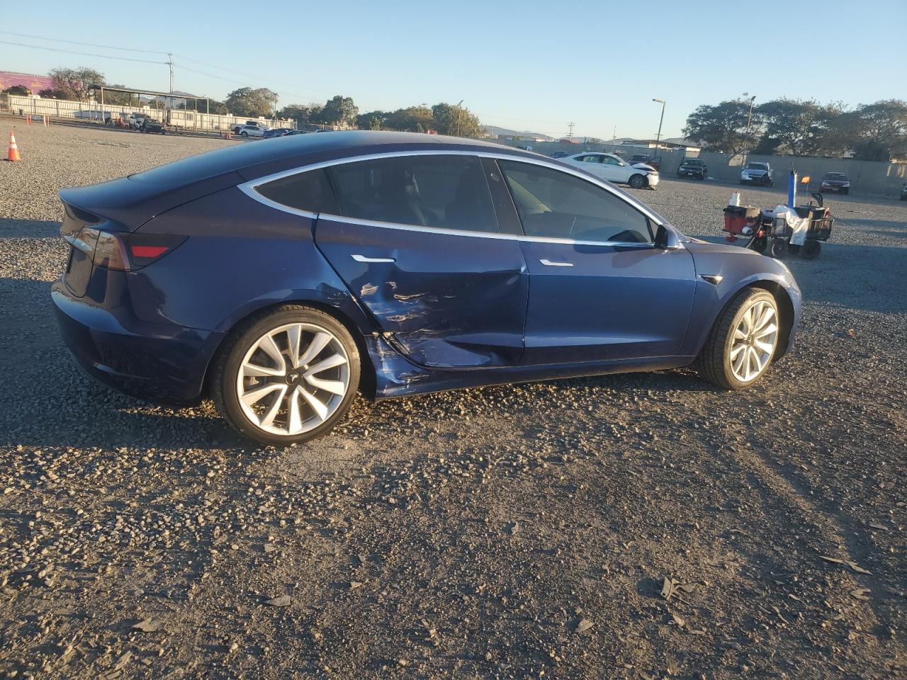 VIN 5YJ3E1EA4KF508191 2019 TESLA MODEL 3 no.3