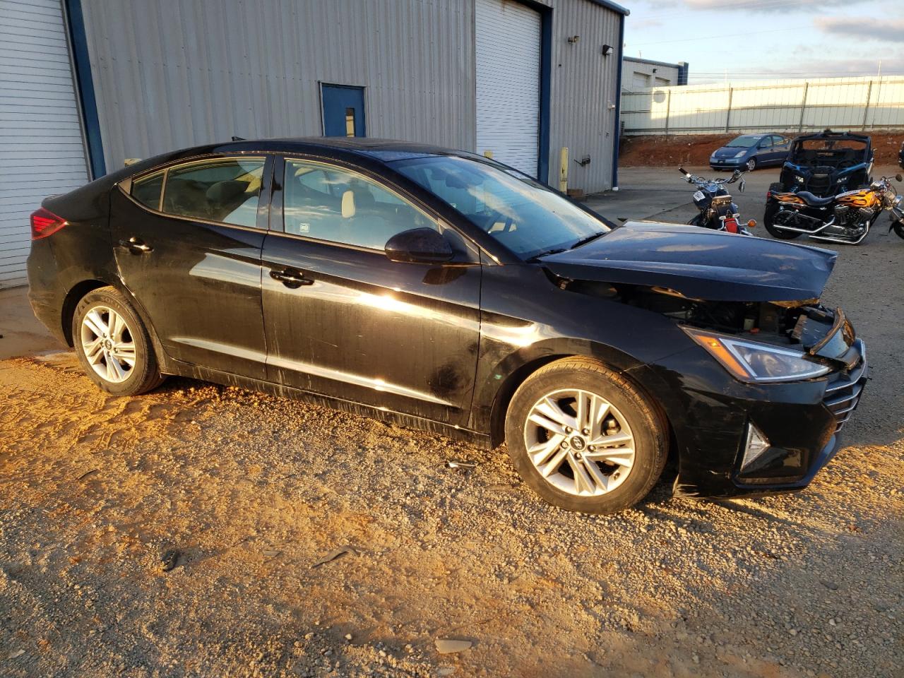 2020 Hyundai Elantra - Image 4