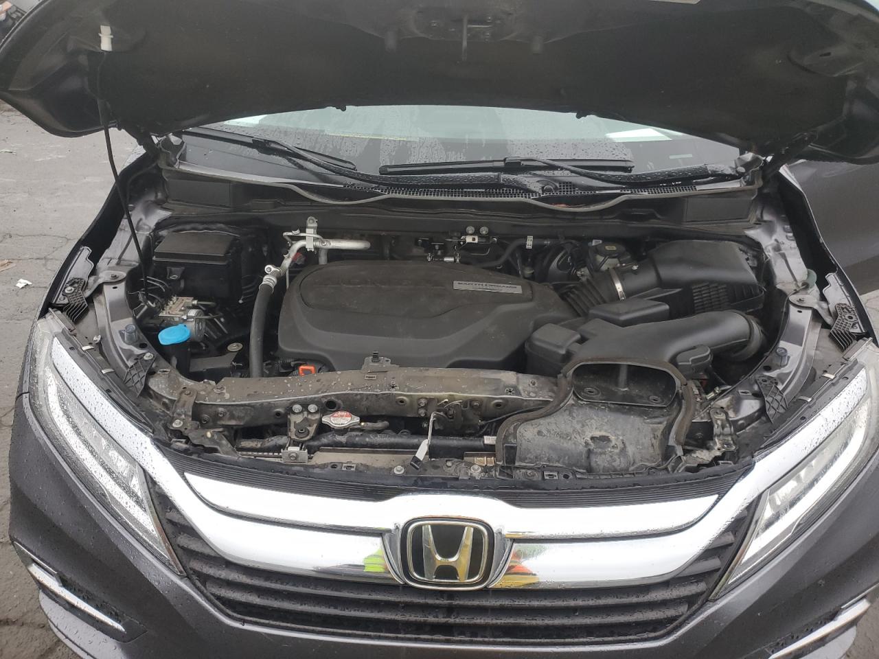 2018 Honda Odyssey - Image 12
