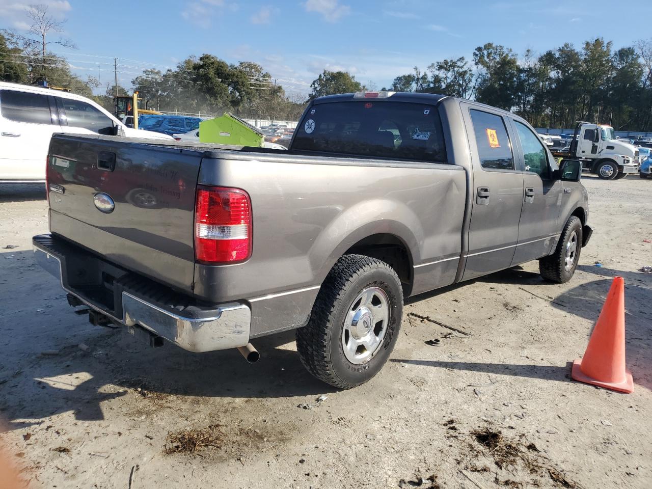 2006 Ford F-150 - Image 3