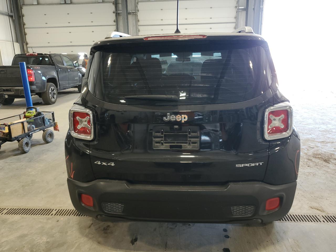 2017 Jeep Renegade - Image 6