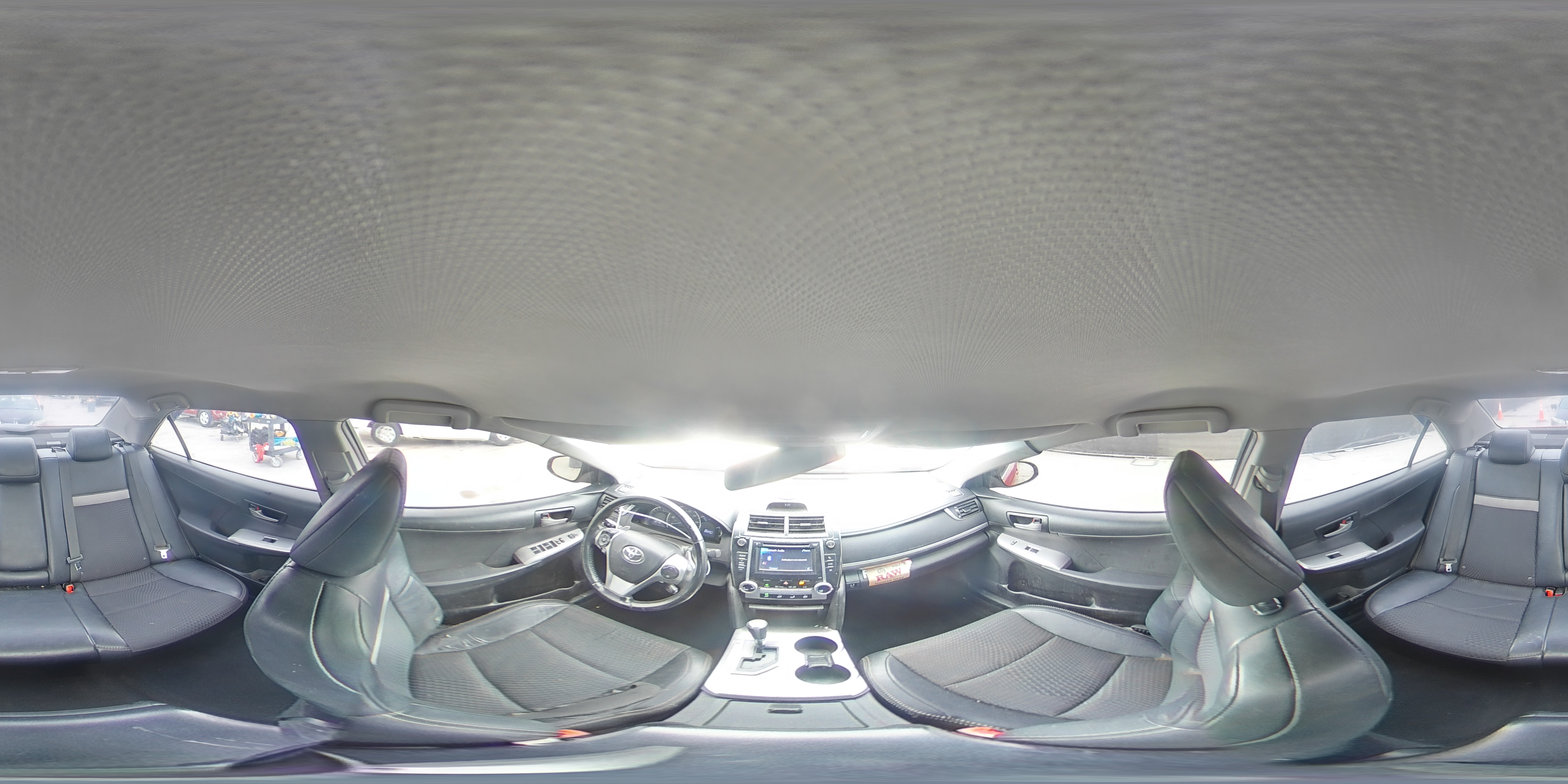 2014 Toyota Camry - Image 14