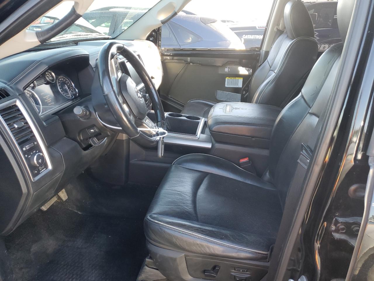 2014 RAM 1500 - Image 7