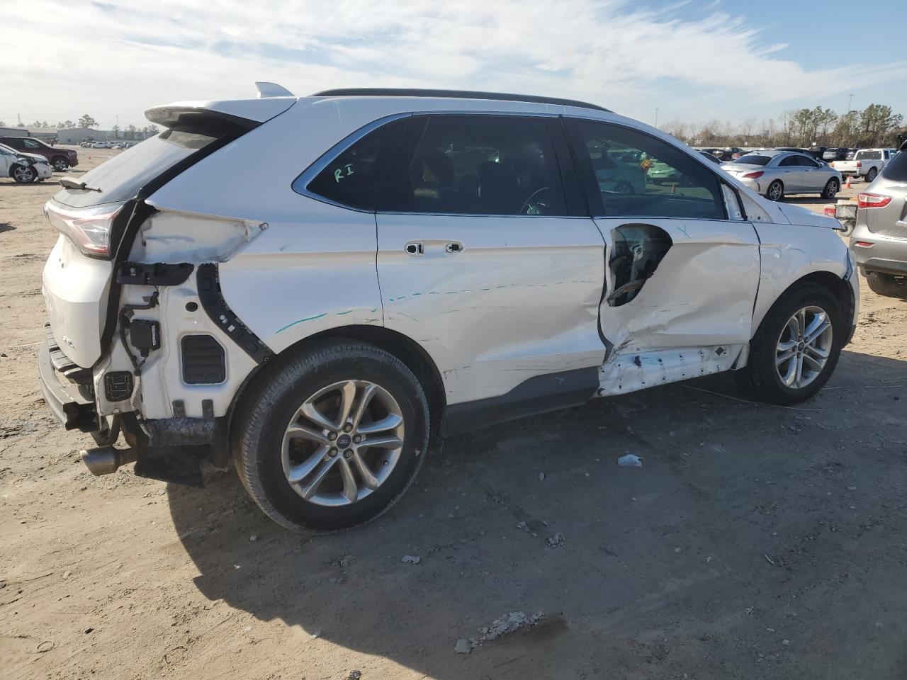 2017 Ford Edge - Image 3