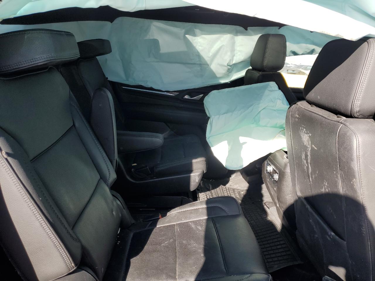 2021 GMC Yukon - Image 11