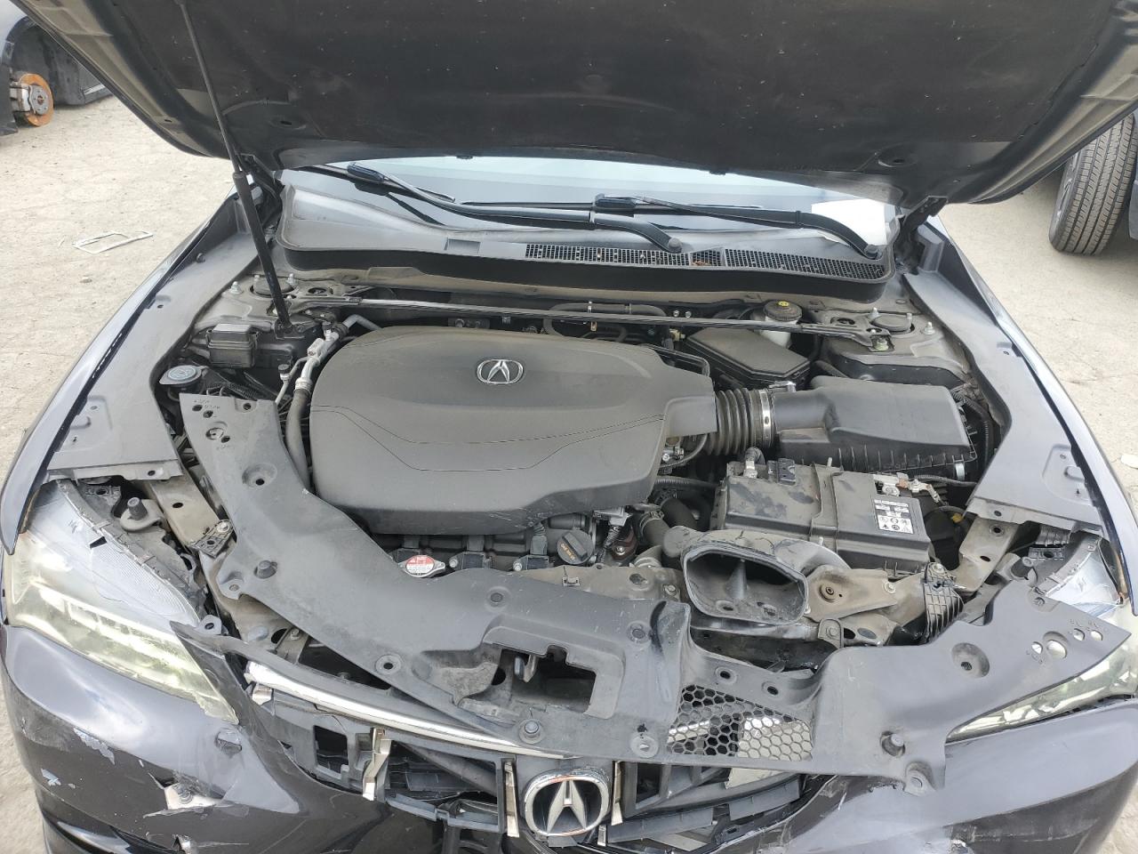 2015 Acura TLX - Image 11