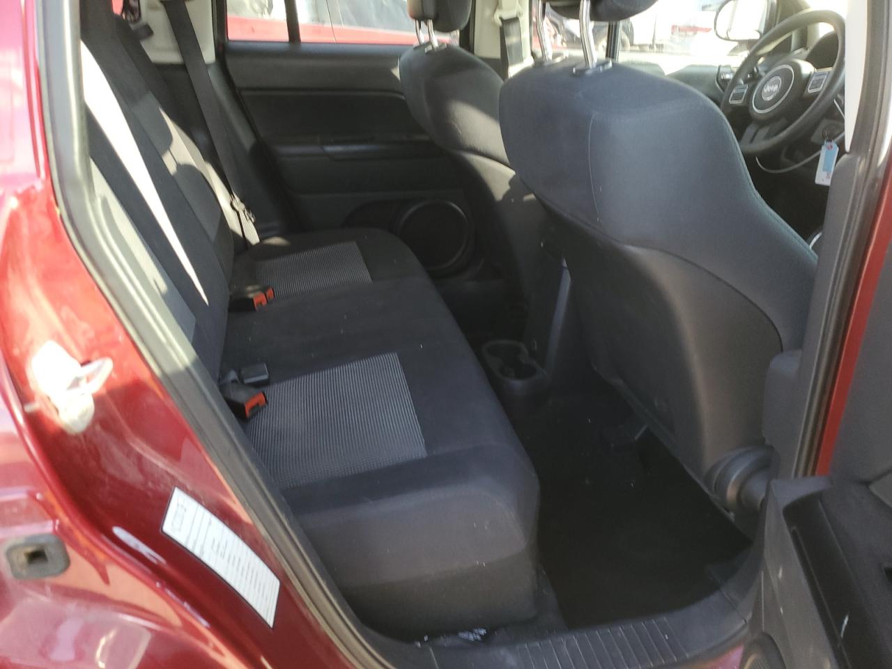 2012 Jeep Compass - Image 12