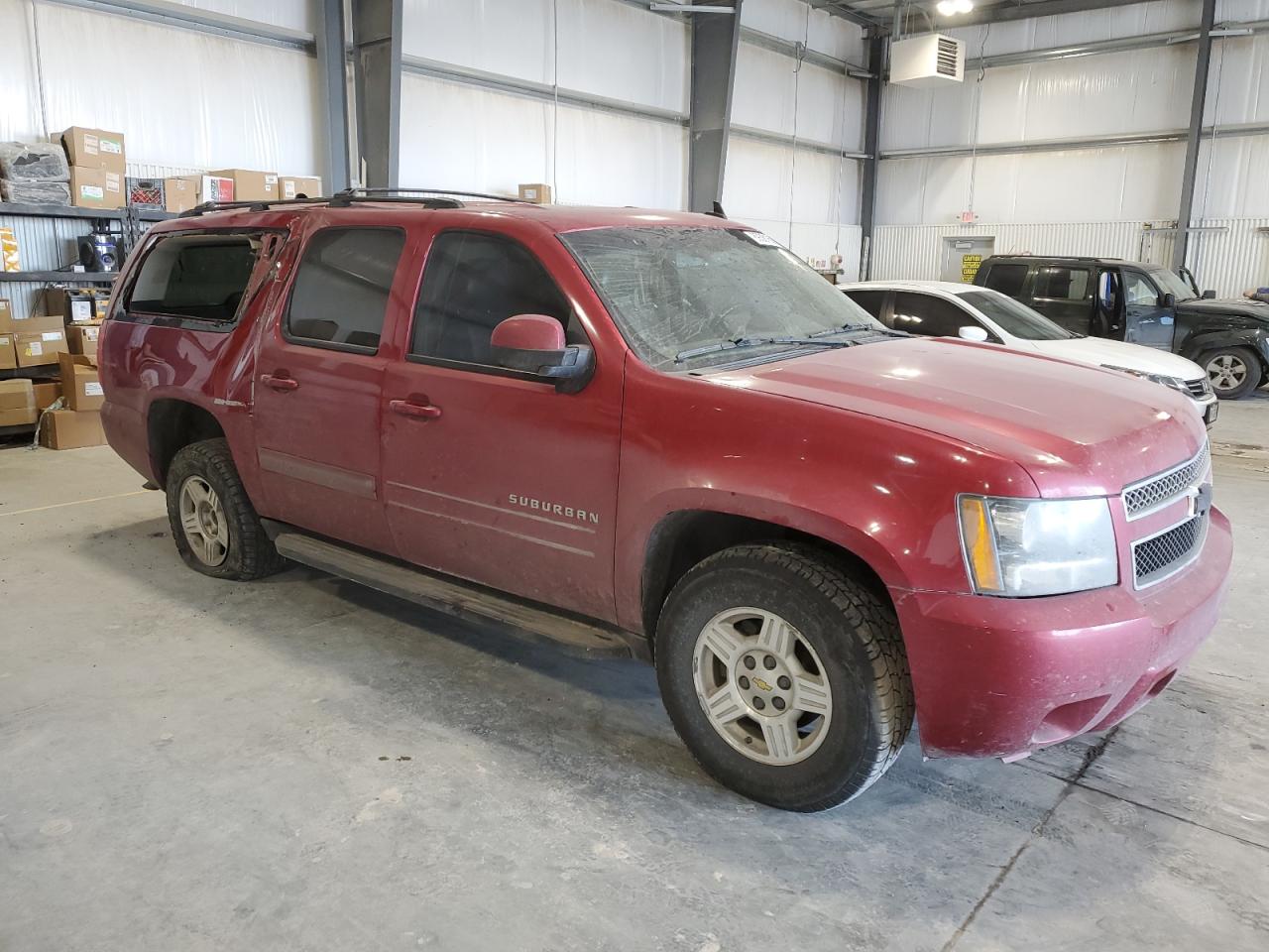 2014 Chevrolet Suburban - Image 4