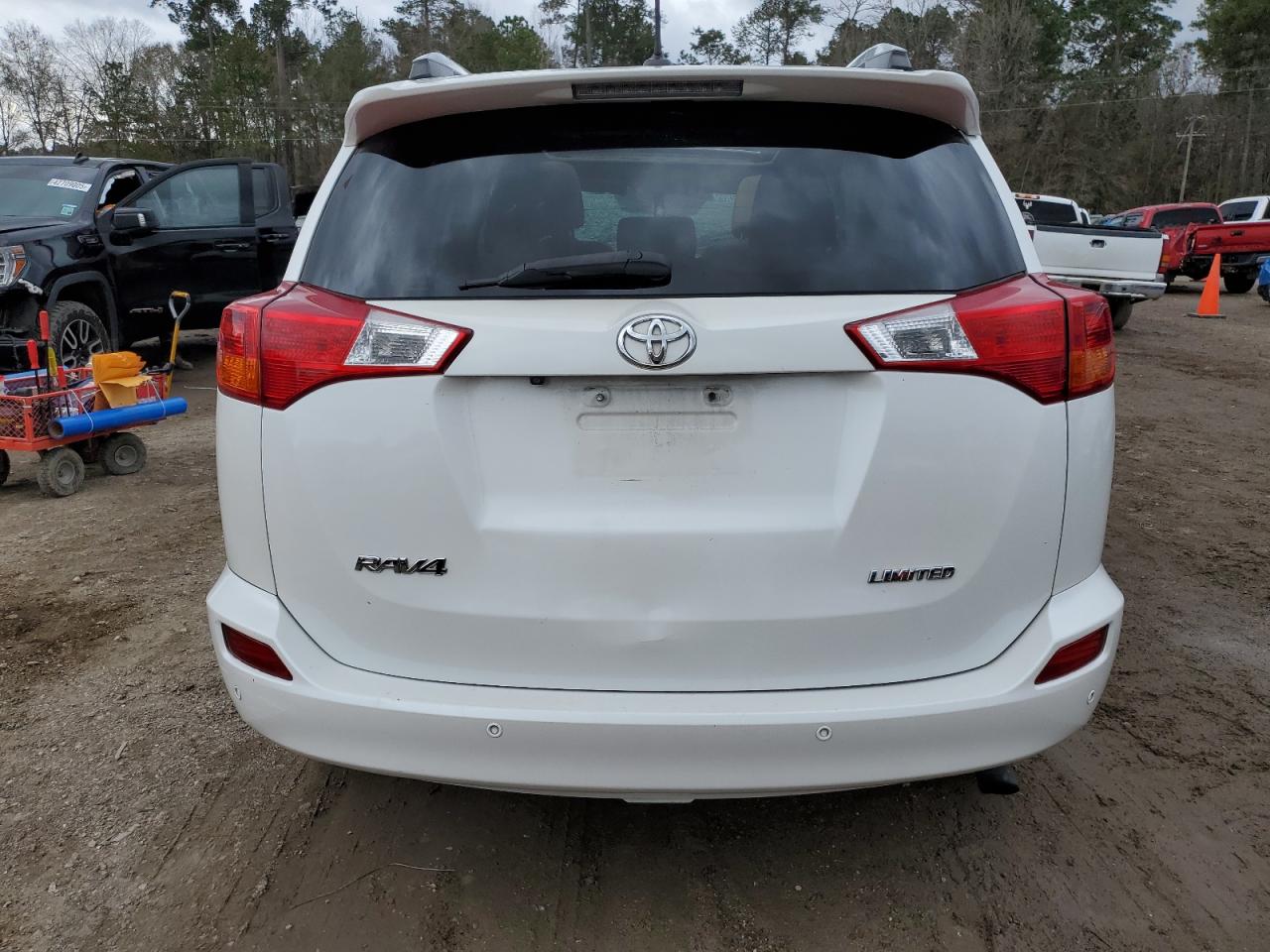 2015 Toyota RAV 4 - Image 6