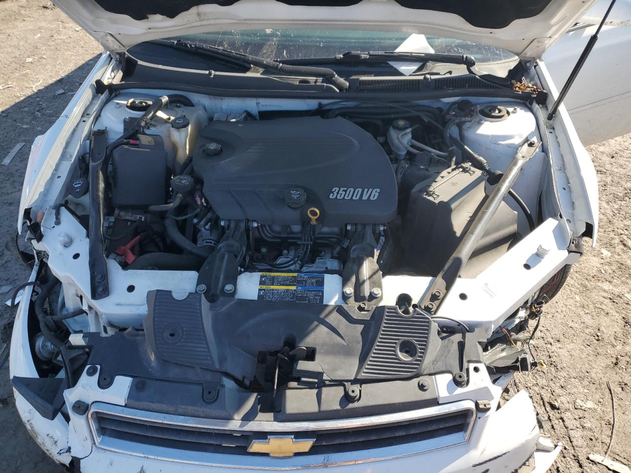 2010 Chevrolet Impala - Image 13