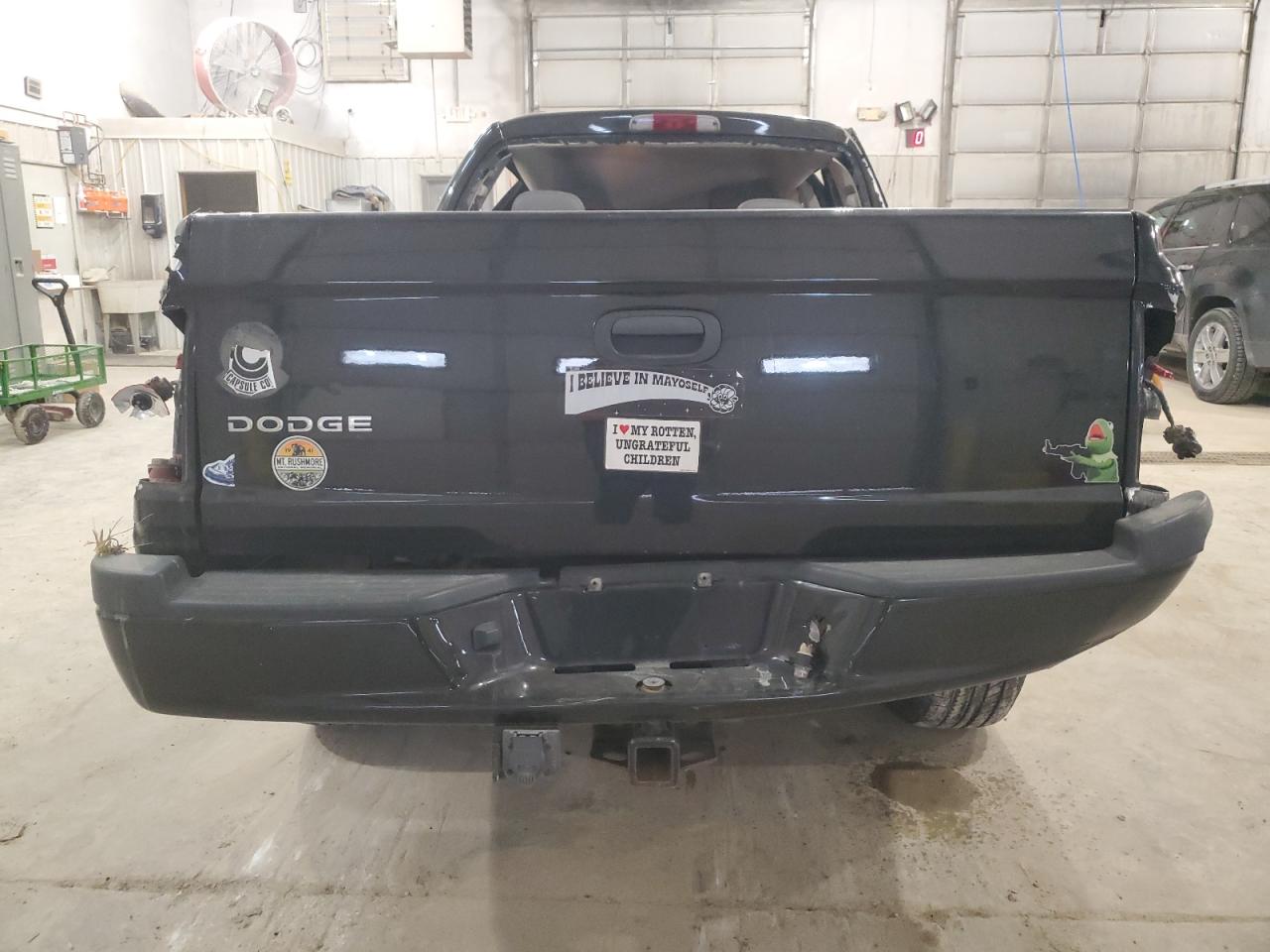 2011 Dodge Dakota - Image 6