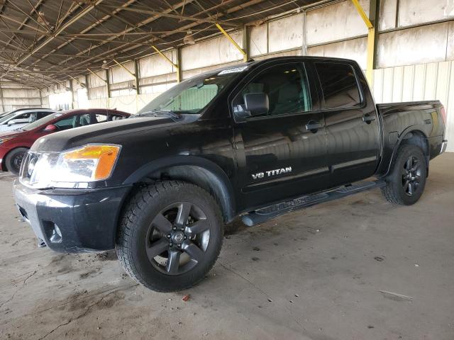  NISSAN TITAN 2015 Черный