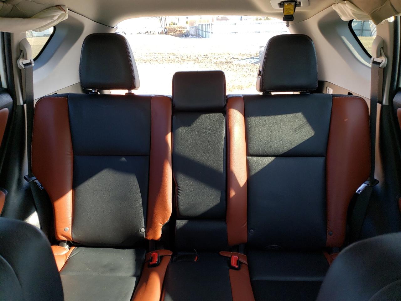 2015 Toyota RAV 4 - Image 10
