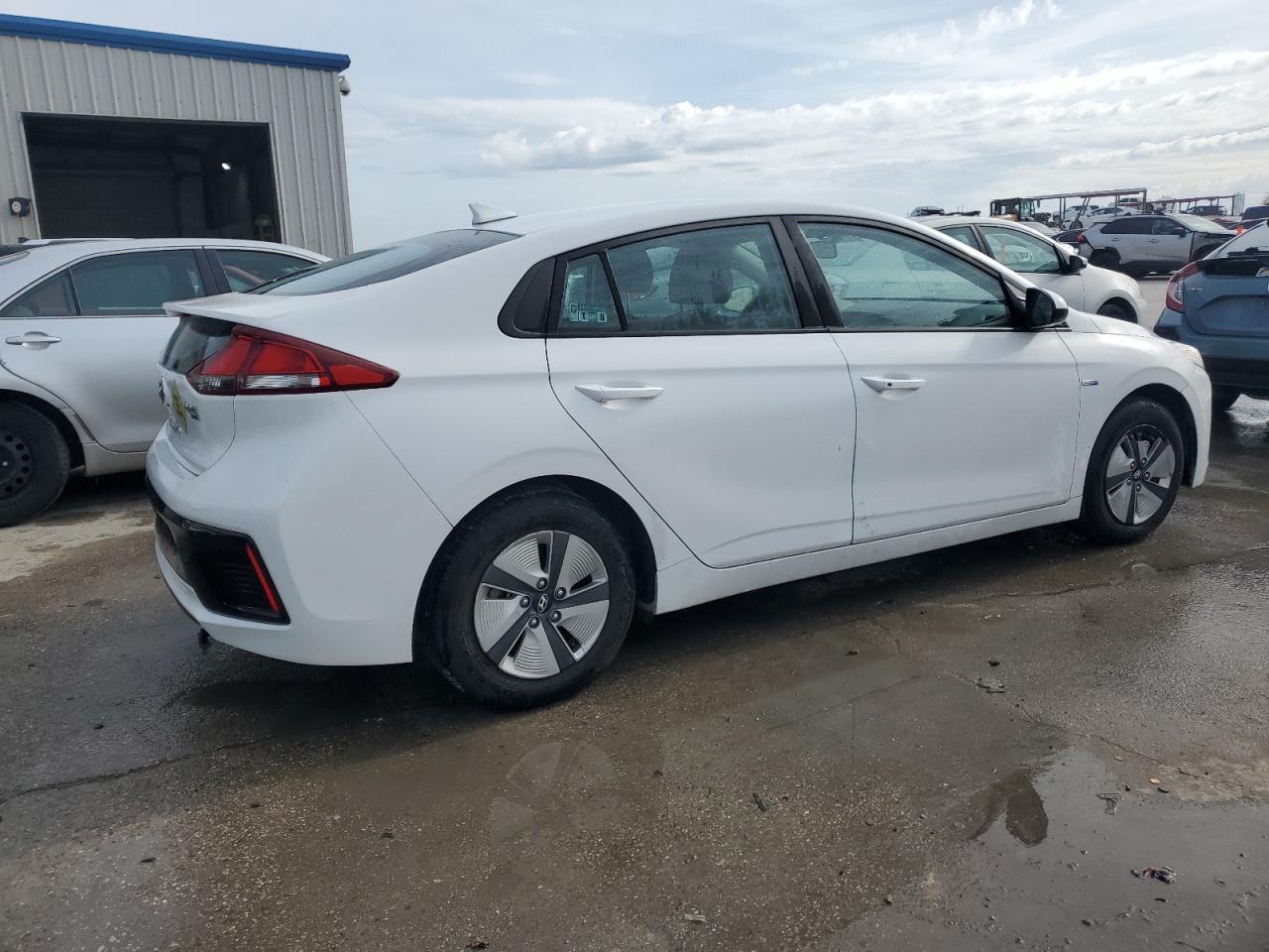 2017 Hyundai IONIQ - Image 3