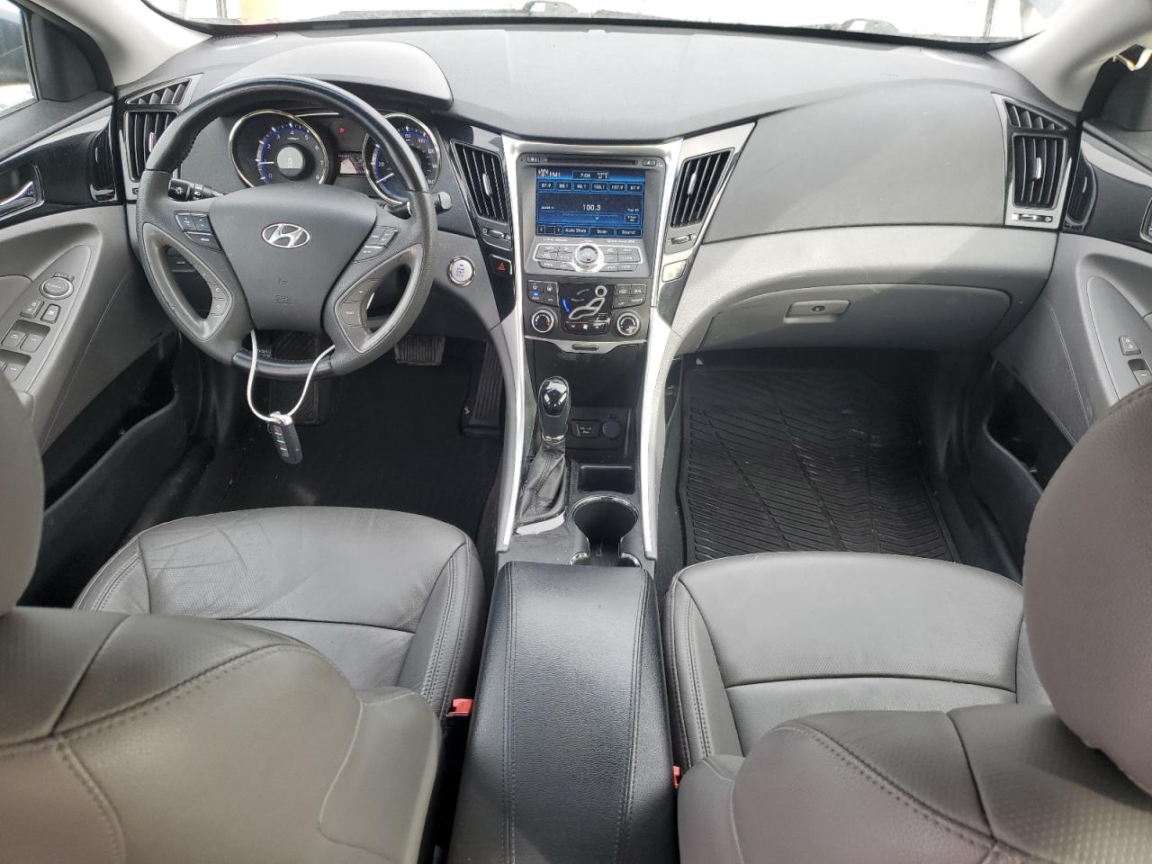 2013 Hyundai Sonata - Image 8