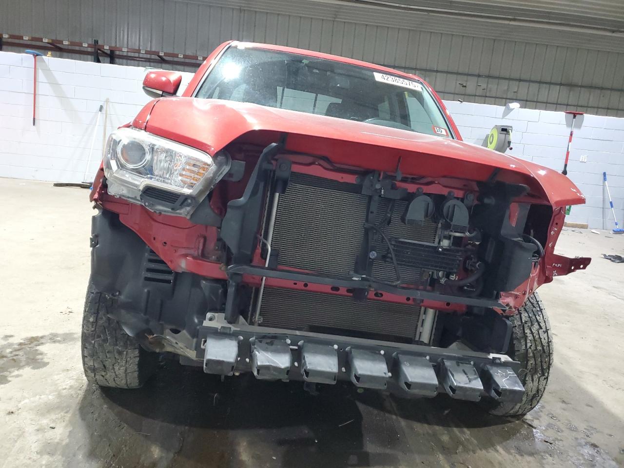 2018 Toyota Tacoma - Image 5