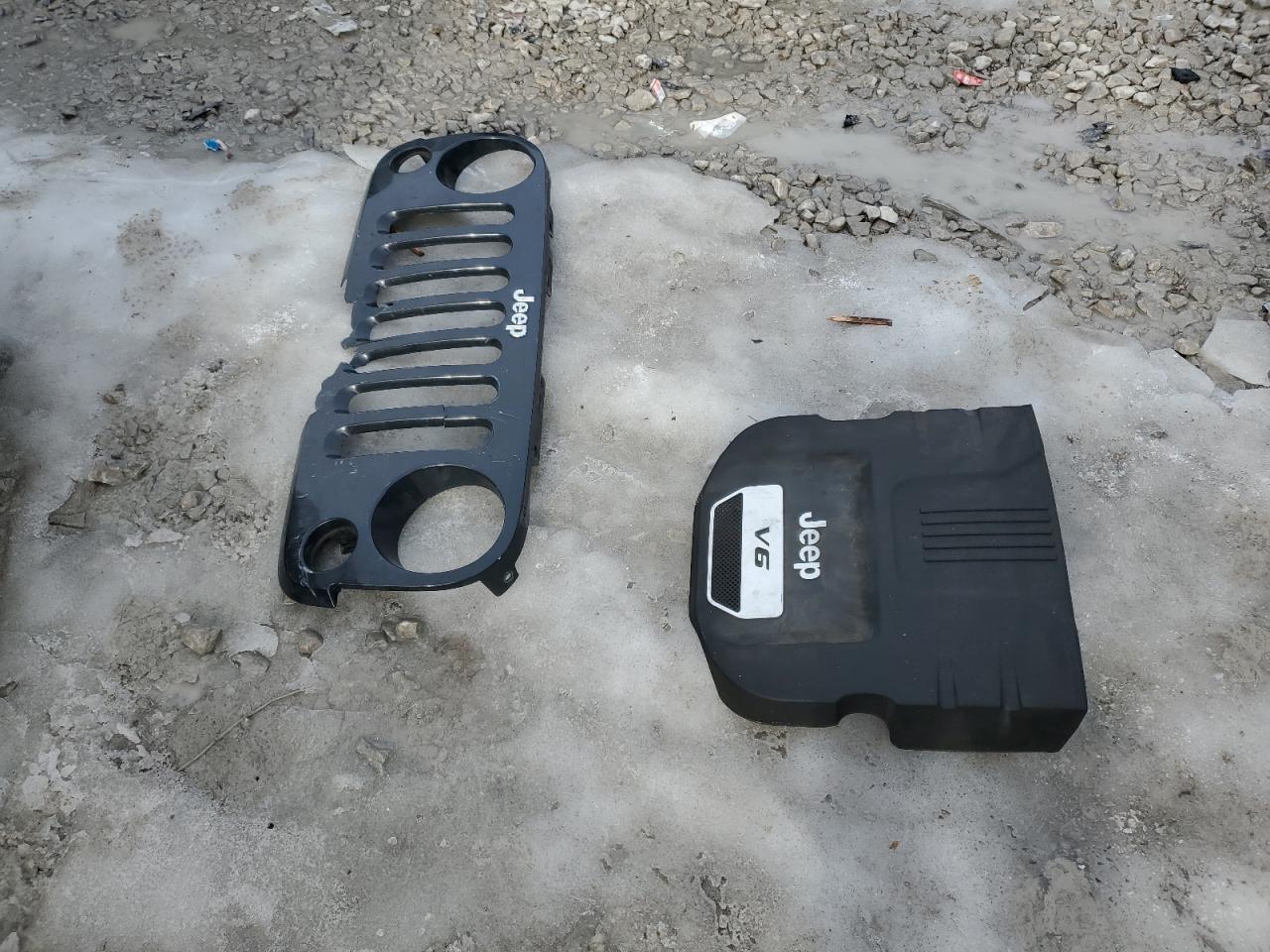 2018 Jeep Wrangler - Image 12