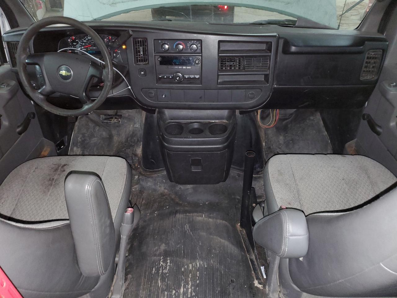 2012 Chevrolet Express - Image 8