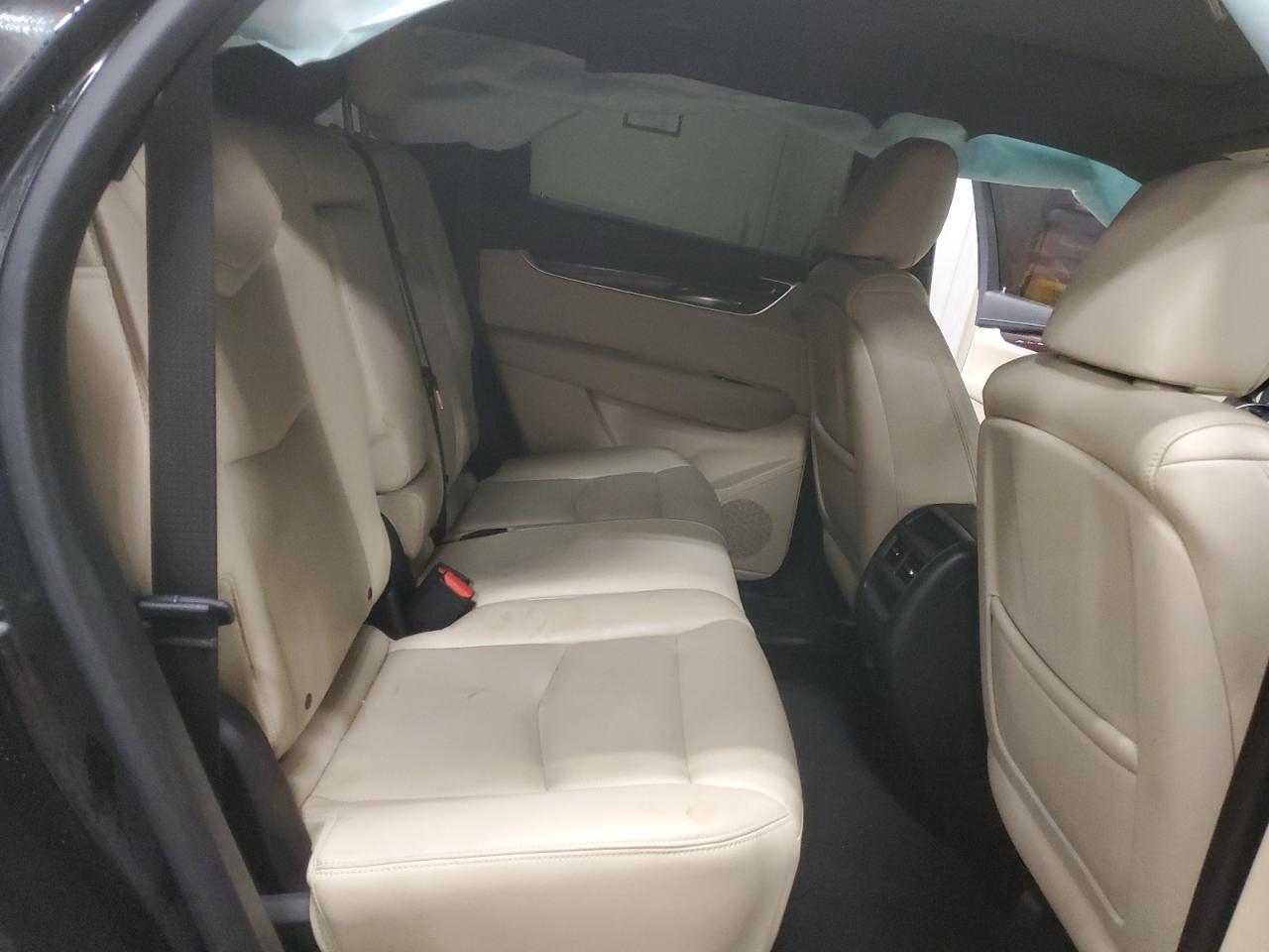 2017 Cadillac XT5 - Image 12