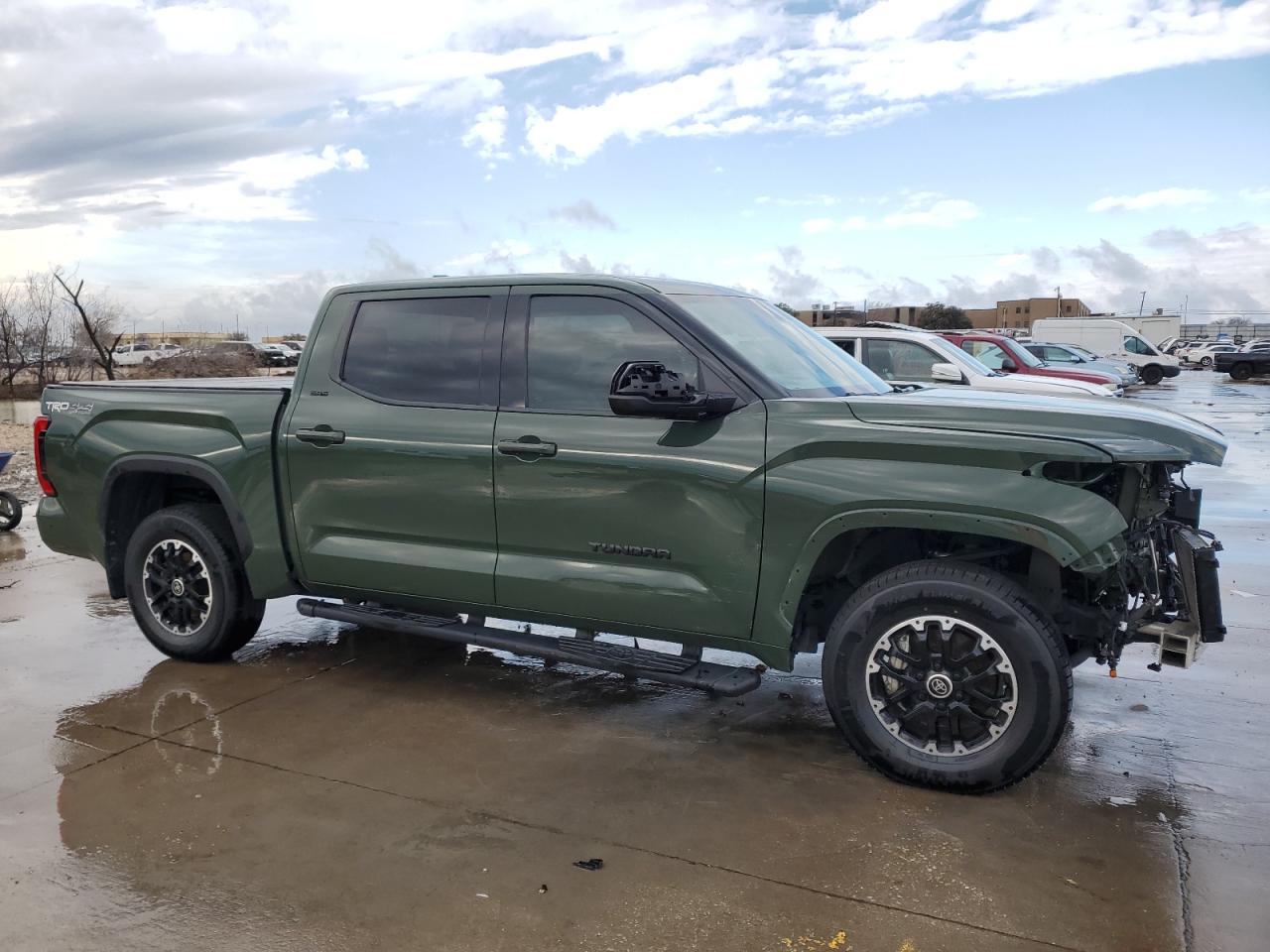 2022 Toyota Tundra - Image 4