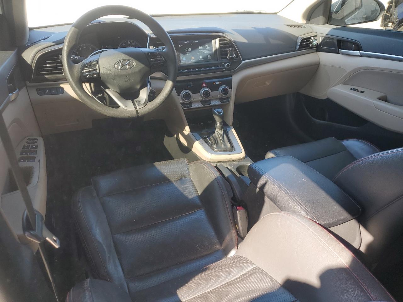 2019 Hyundai Elantra - Image 8