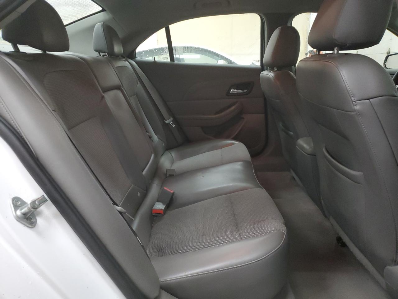 2014 Chevrolet Malibu - Image 10
