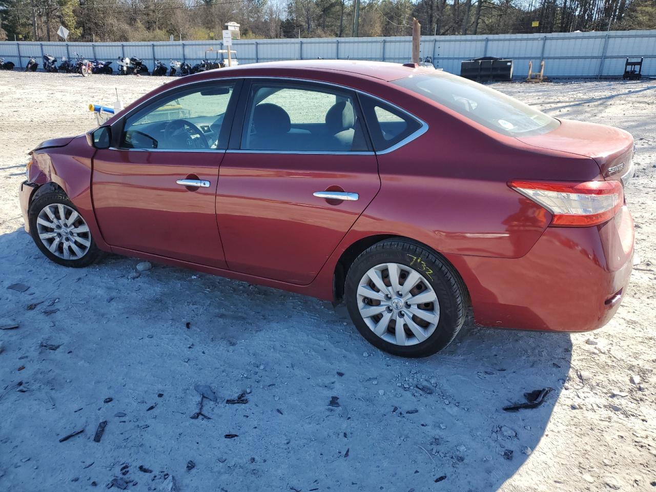 2015 Nissan Sentra - Image 2