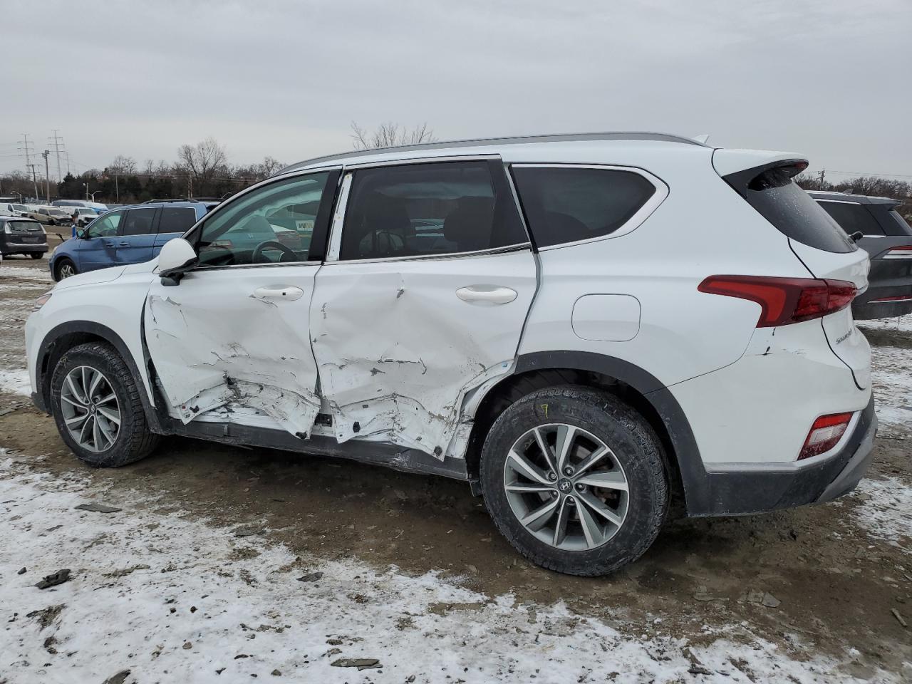 2019 Hyundai Santa Fe - Image 2