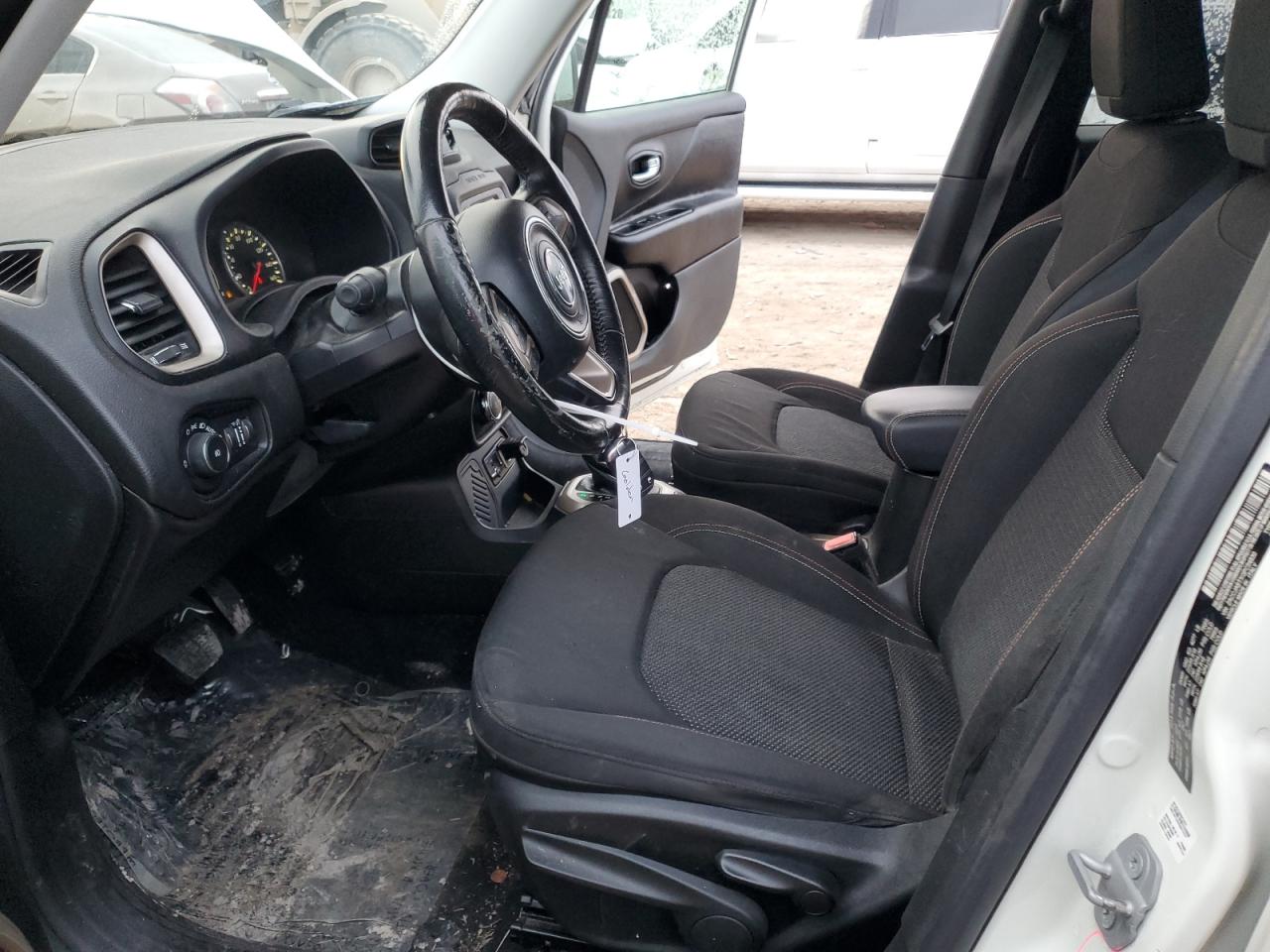 2016 Jeep Renegade - Image 7