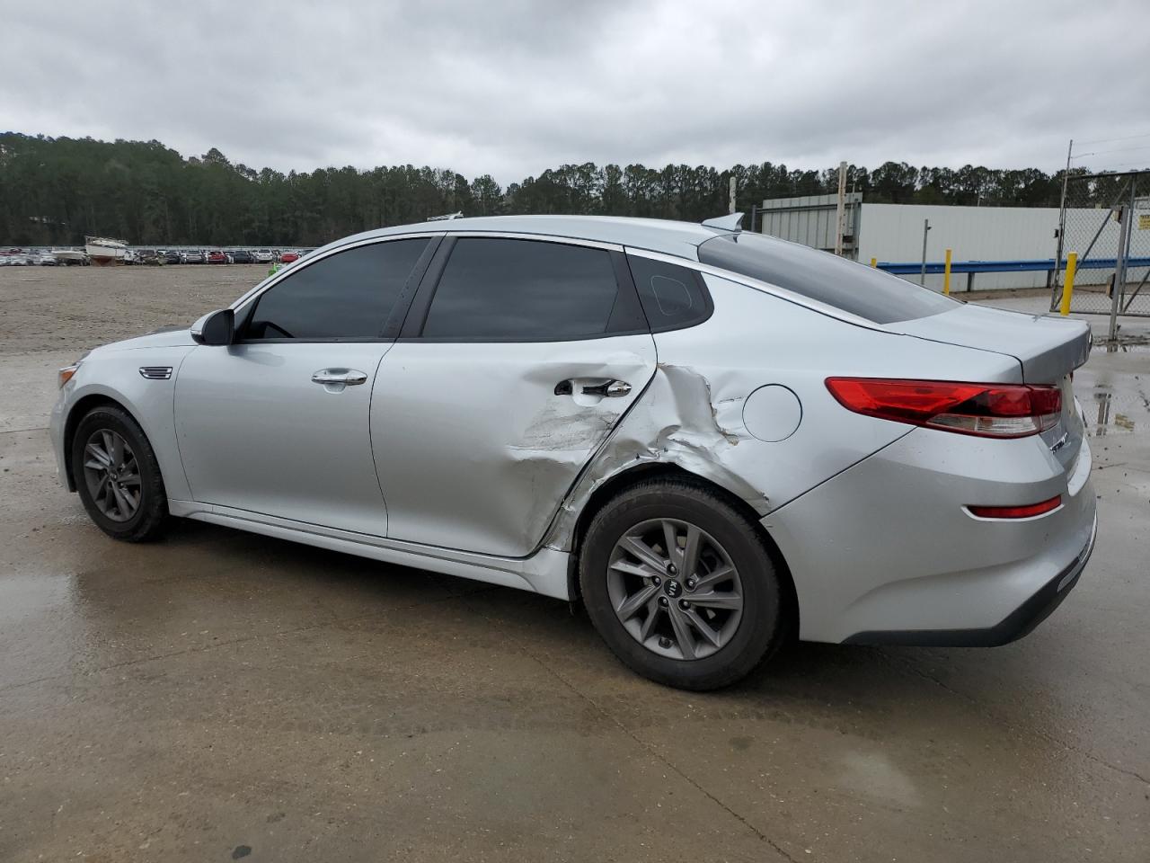 2020 Kia Optima - Image 2