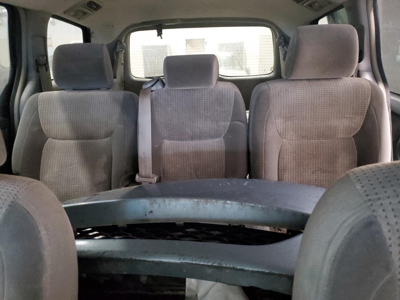 2008 Toyota Sienna - Image 10
