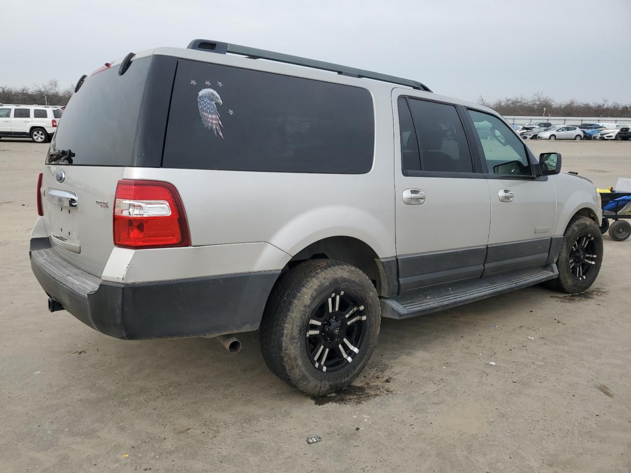 2007 Ford Expedition - Image 3