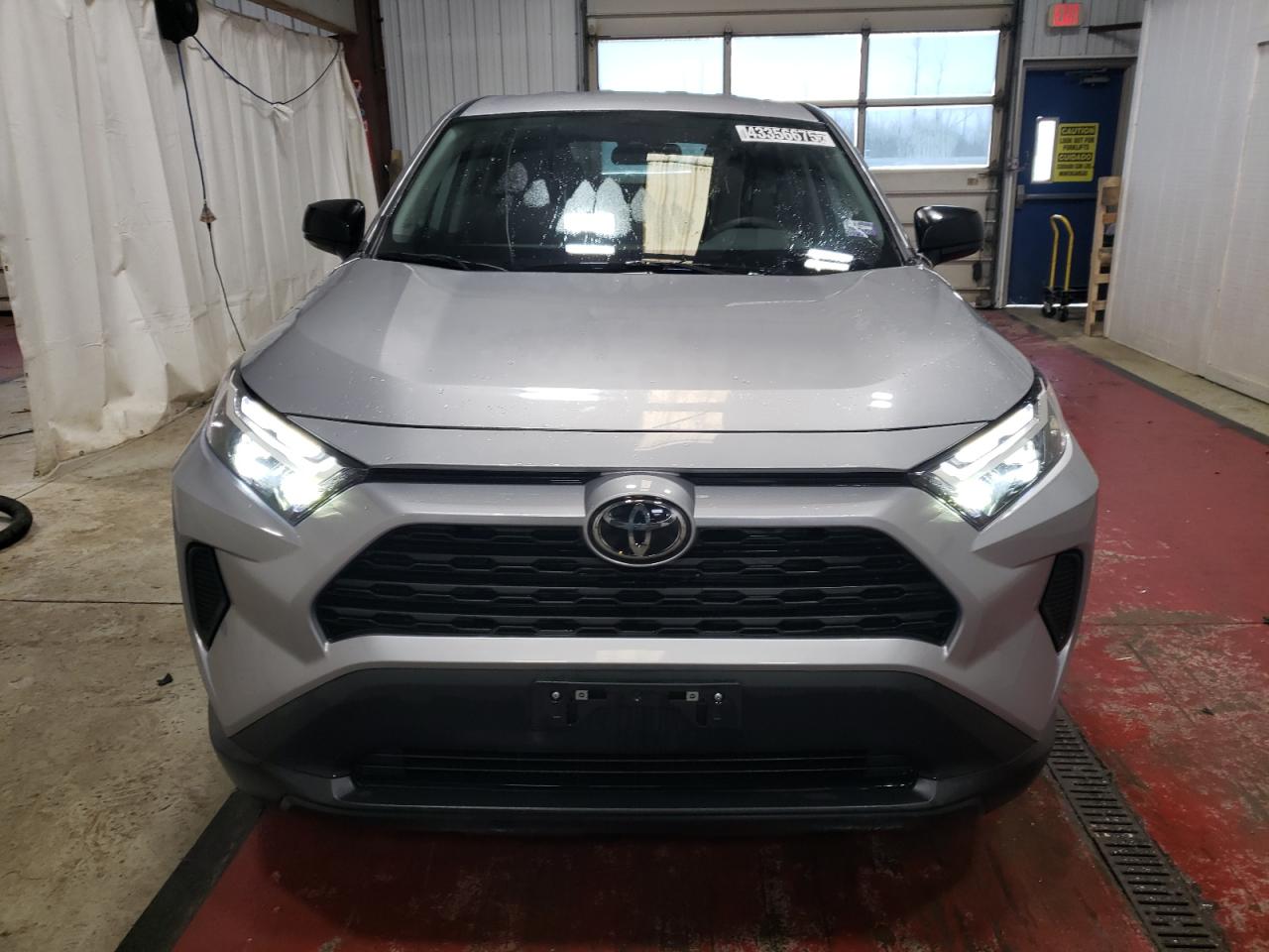 2024 Toyota RAV 4 - Image 5