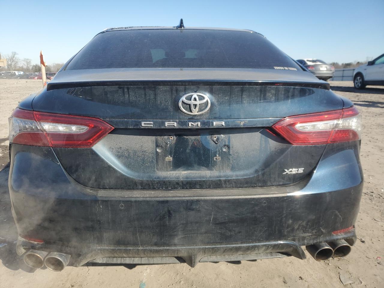 2018 Toyota Camry - Image 6