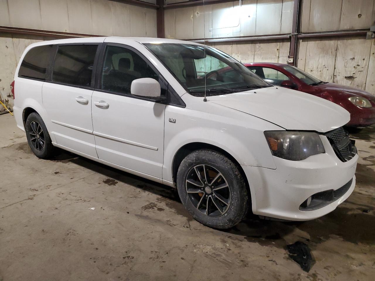 2014 Dodge Caravan - Image 4