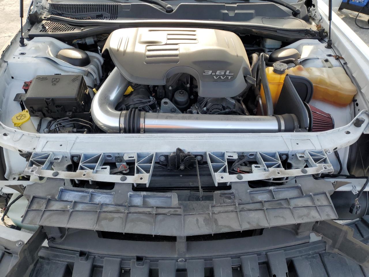 2015 Dodge Challenger - Image 11