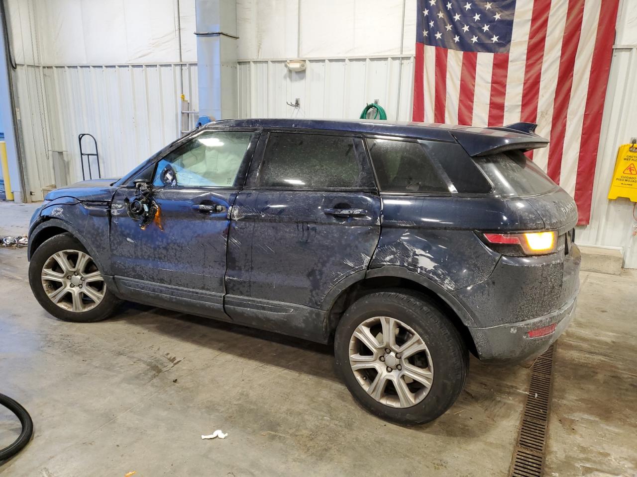 2017 Land Rover Range Rover - Image 2