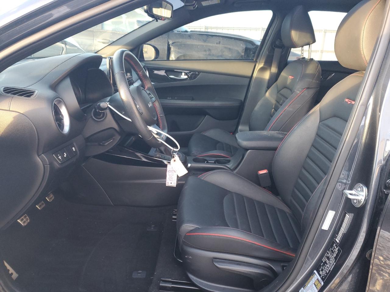 2023 Kia Forte - Image 7