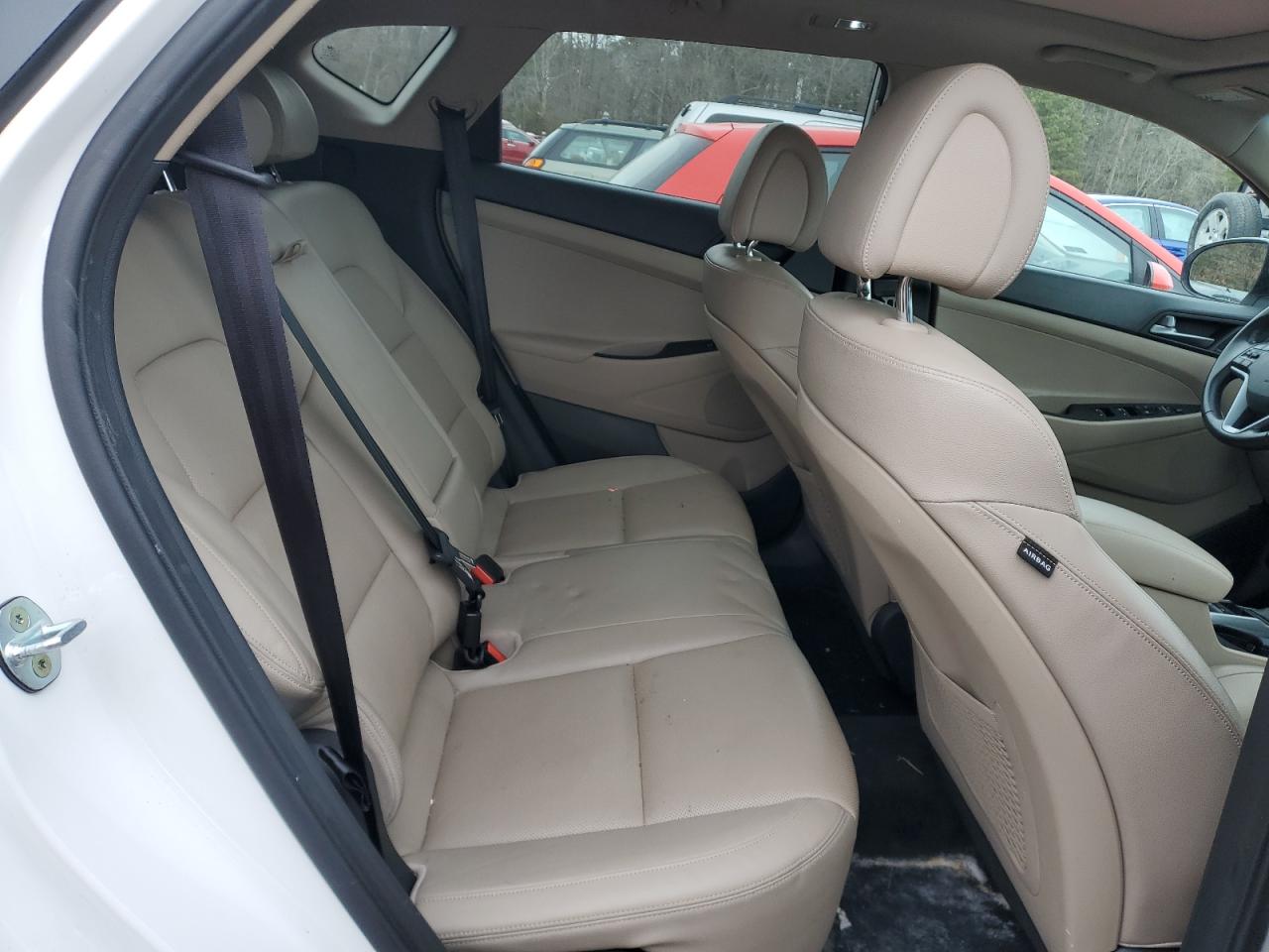 2016 Hyundai Tucson - Image 11