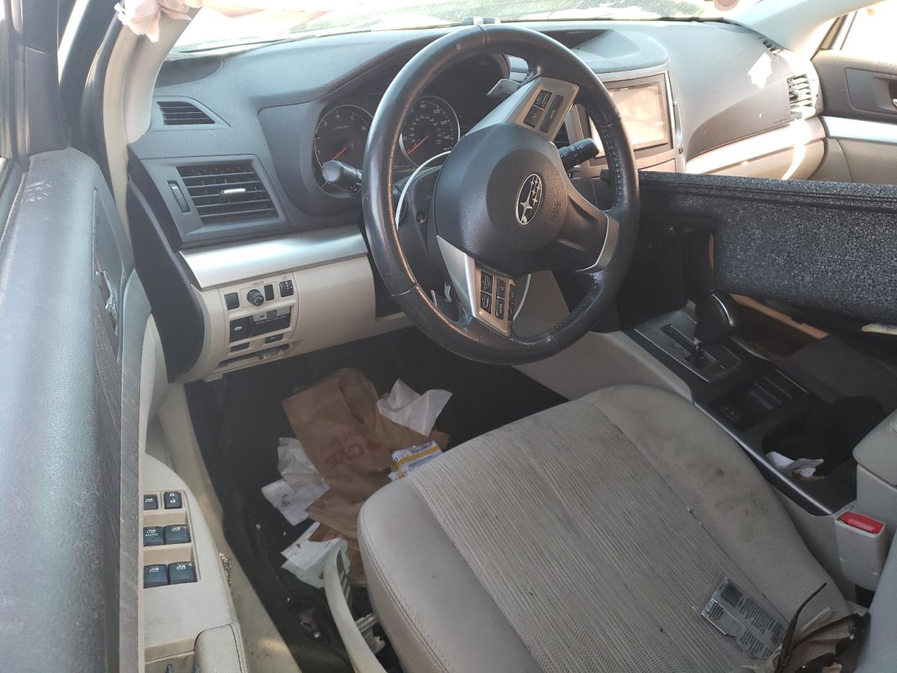 2013 Subaru Outback - Image 8