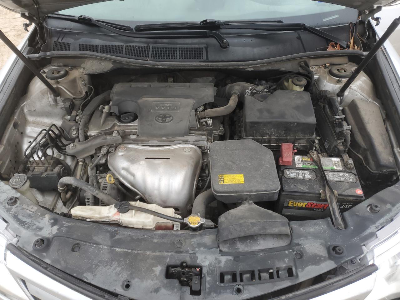 2014 Toyota Camry - Image 11