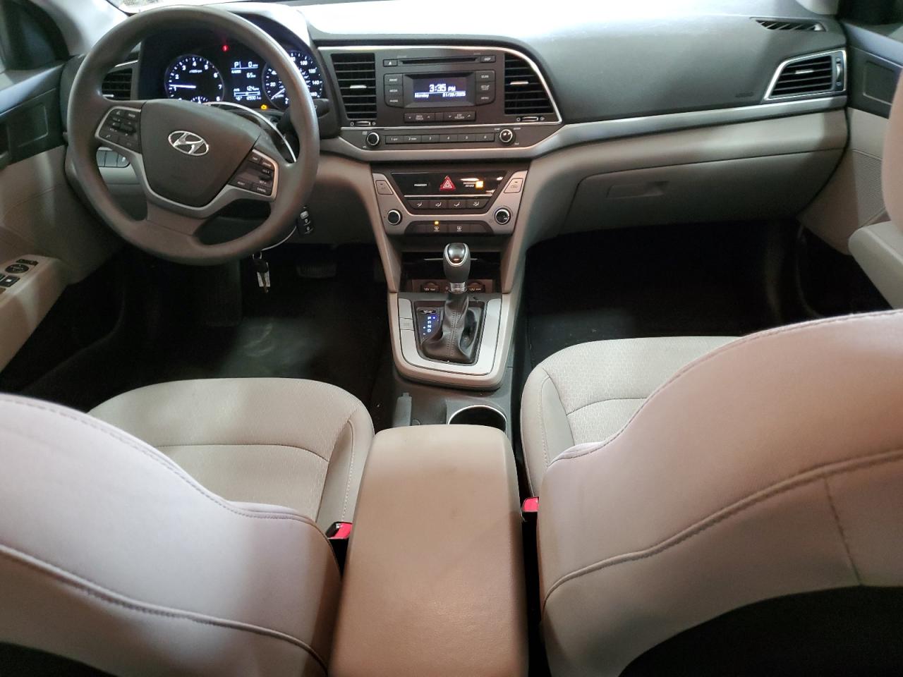 2017 Hyundai Elantra - Image 8