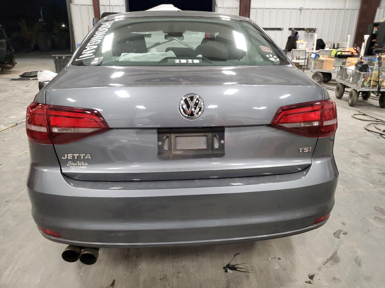 2017 Volkswagen Jetta - Image 6