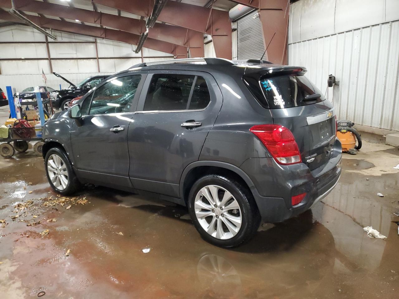 2018 Chevrolet Trax - Image 2