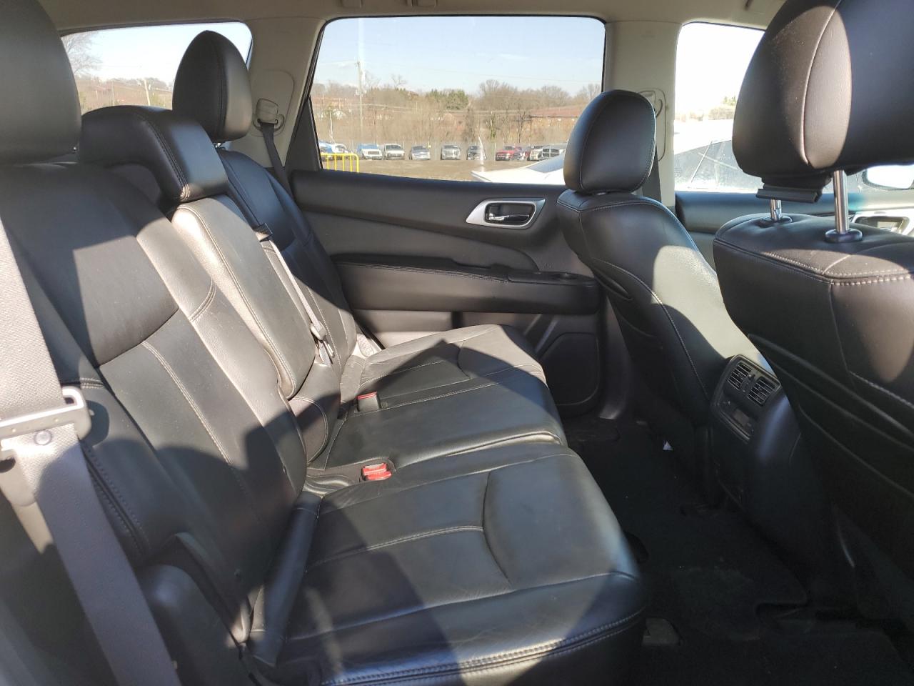 2013 Nissan Pathfinder - Image 11